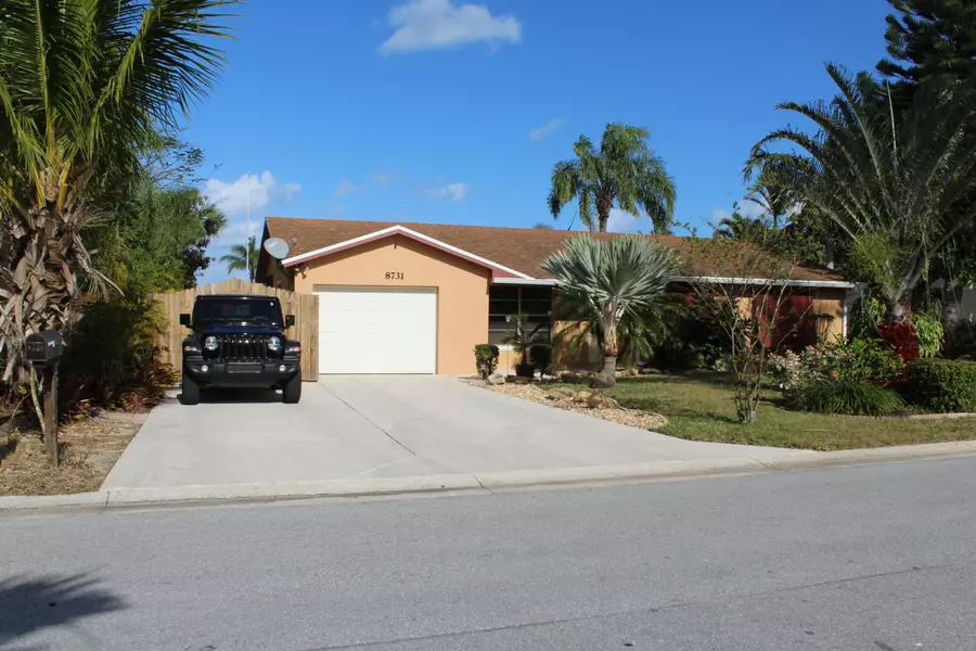 8731 SE Eagle AVE, Hobe Sound, FL 33455