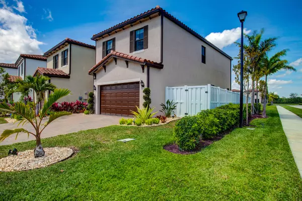 Palm Beach Gardens, FL 33410,3002 Butternut LN