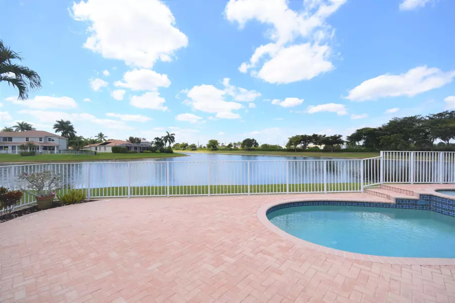 12397 Cascades Pointe DR, Boca Raton, FL 33428