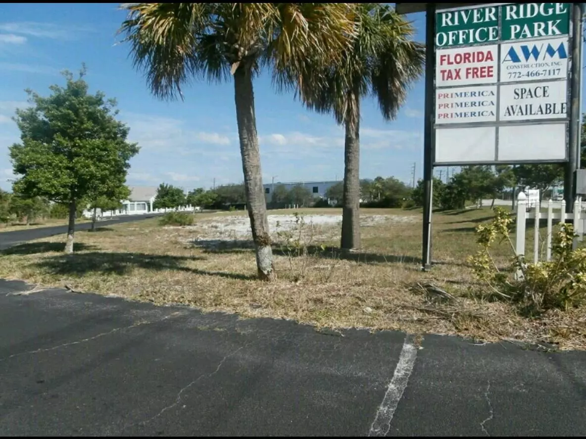 Fort Pierce, FL 34946,2260 N Us Hwy 1