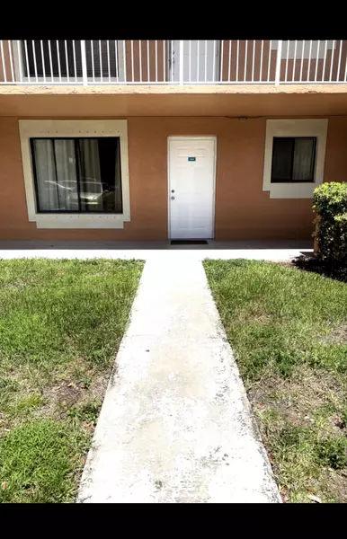 6900 SW 39th ST 109k, Davie, FL 33314