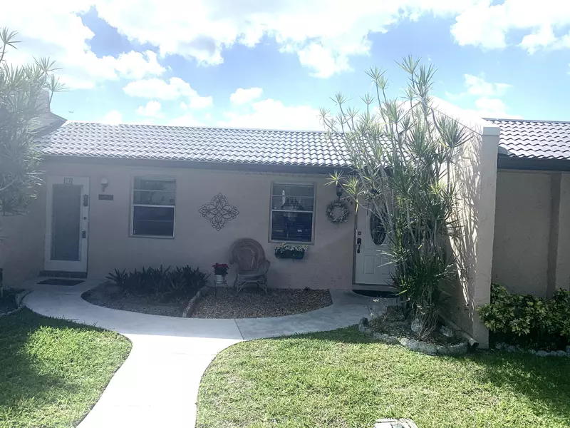 195 Lake Meryl DR, West Palm Beach, FL 33411