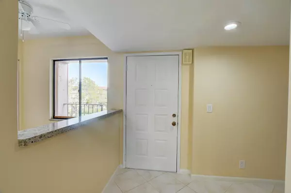 Delray Beach, FL 33446,7280 Amberly LN 307