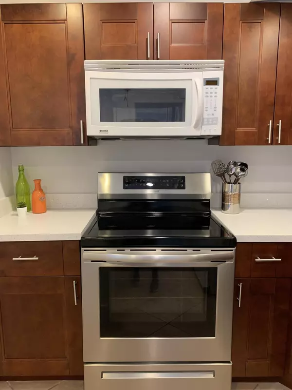 Pompano Beach, FL 33069,2661 S Course DR 908