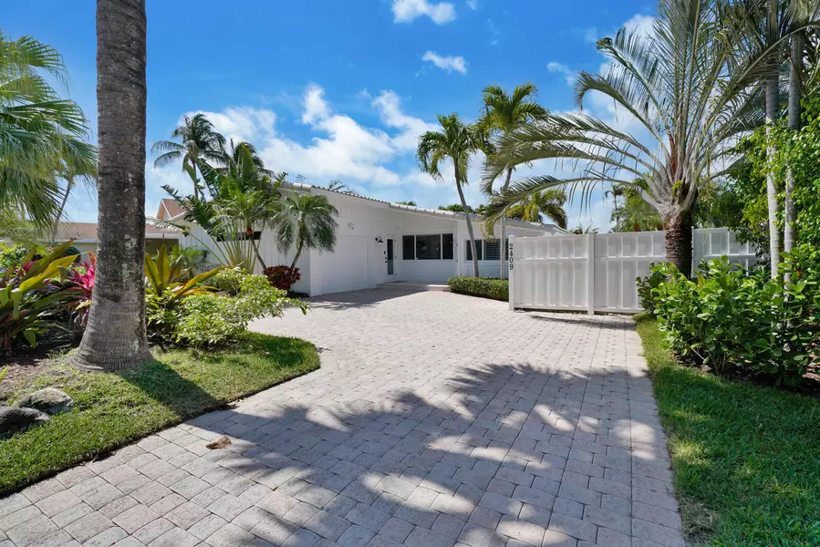 2409 NE 19th AVE, Wilton Manors, FL 33305