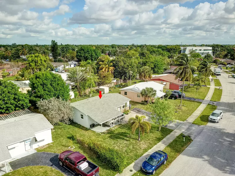 5951 NW 42nd TER, North Lauderdale, FL 33319