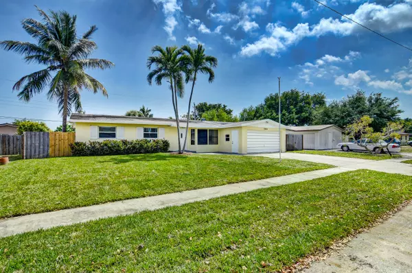 Boca Raton, FL 33486,584 NW 16th CT