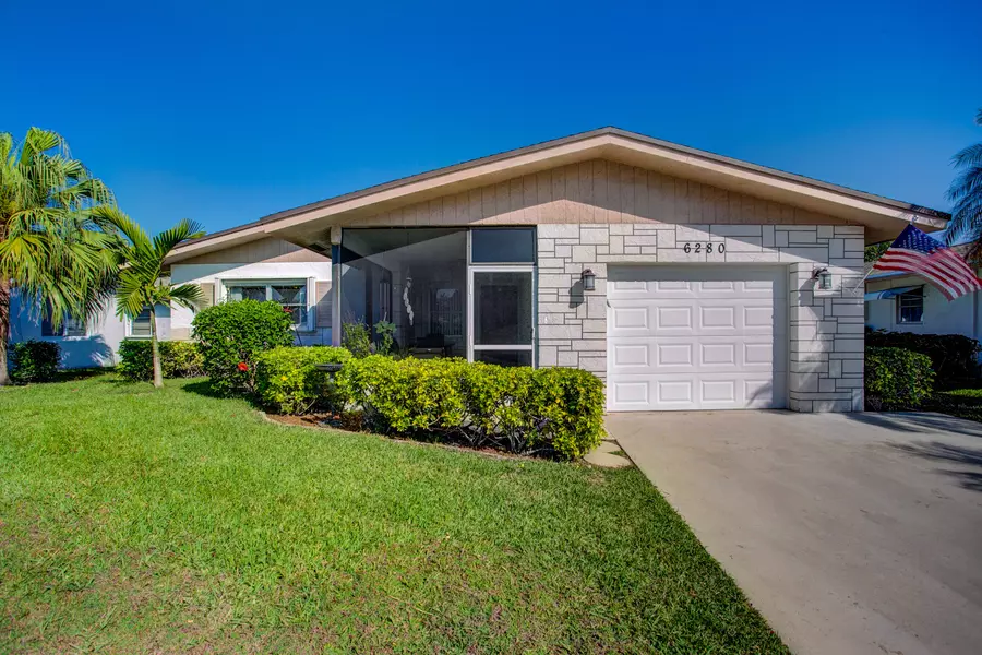 6280 Stanley LN, Delray Beach, FL 33484