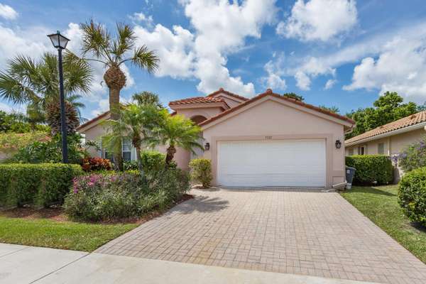 Boynton Beach, FL 33437,5321 Glenville DR