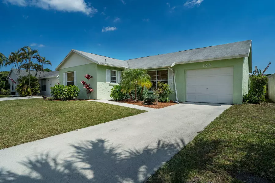 104 Wingate DR, Jupiter, FL 33458