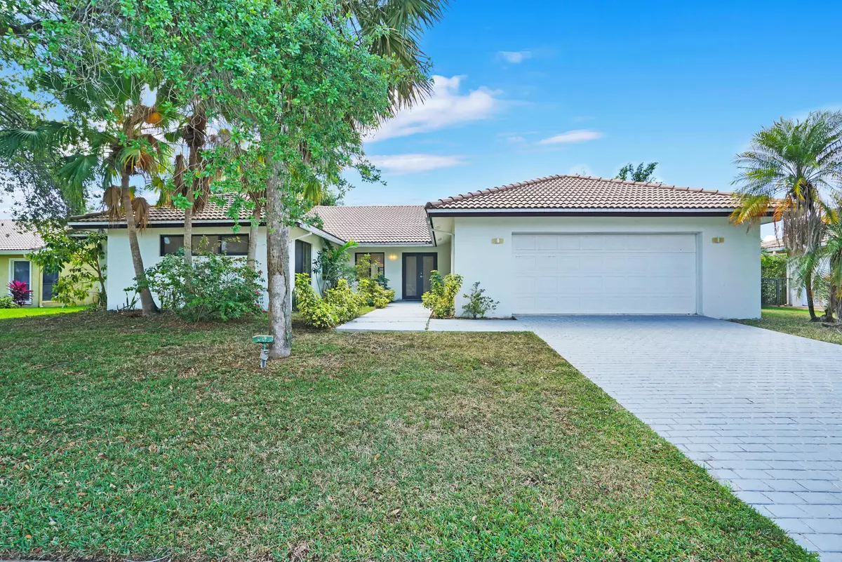 Delray Beach, FL 33445,4512 White Cedar LN