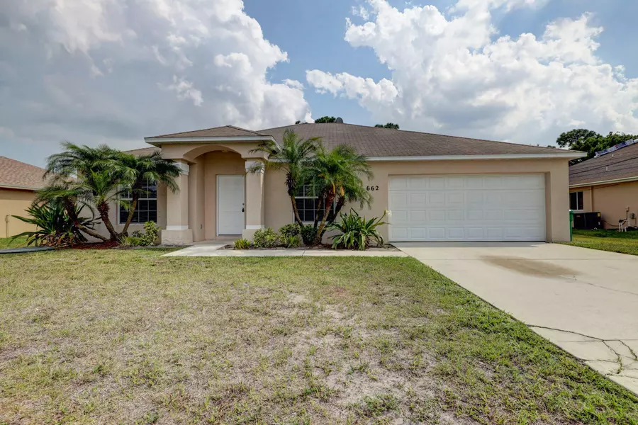 662 SW Twig AVE, Port Saint Lucie, FL 34983