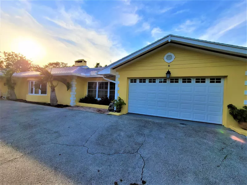 1 Melody Lane, Sewalls Point, FL 34996