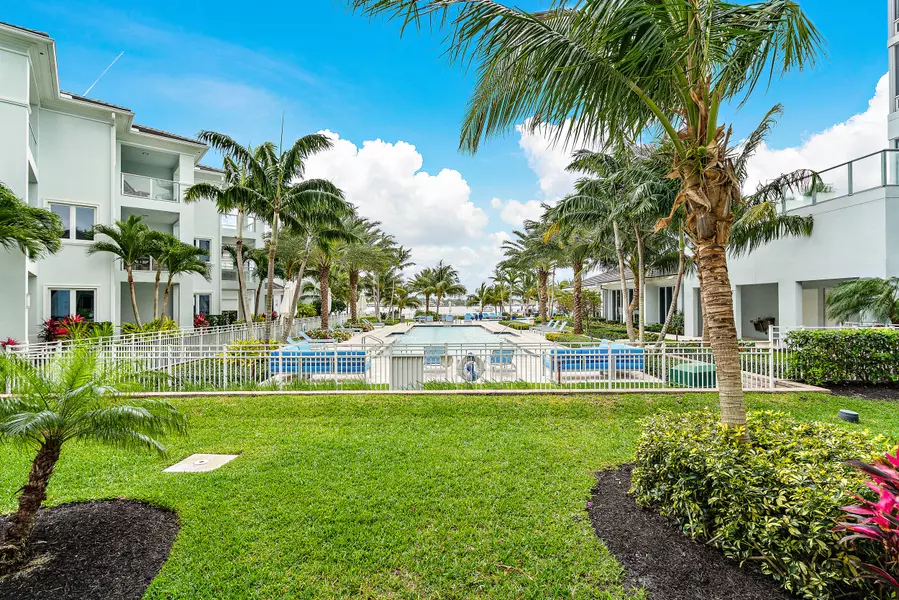 118 N Water Club CT, North Palm Beach, FL 33408