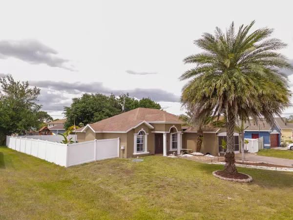 Port Saint Lucie, FL 34953,3172 SW Hickenlooper ST