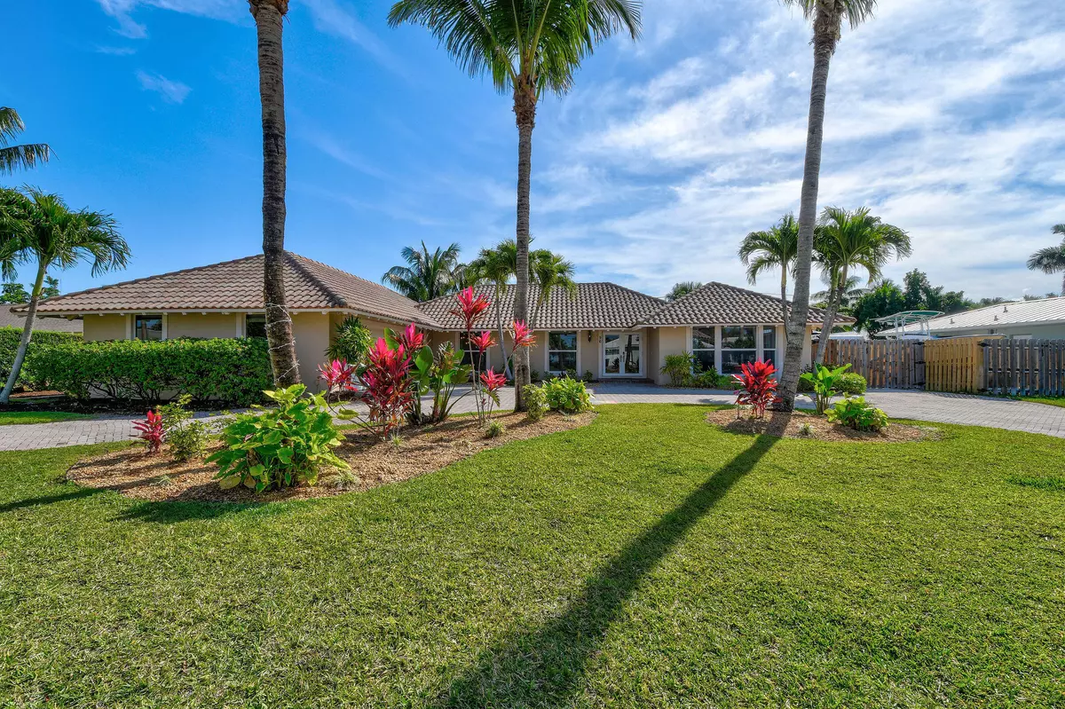 Tequesta, FL 33469,96 W Fairview