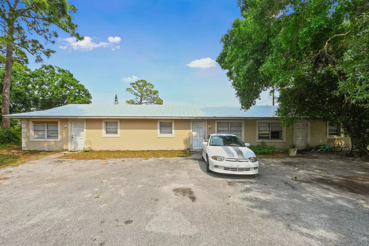 Fort Pierce, FL 34951,5004 La Salle ST