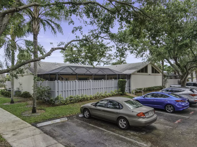 8887 Thumbwood CIR A, Boynton Beach, FL 33436