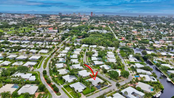 Boca Raton, FL 33486,951 Holly LN