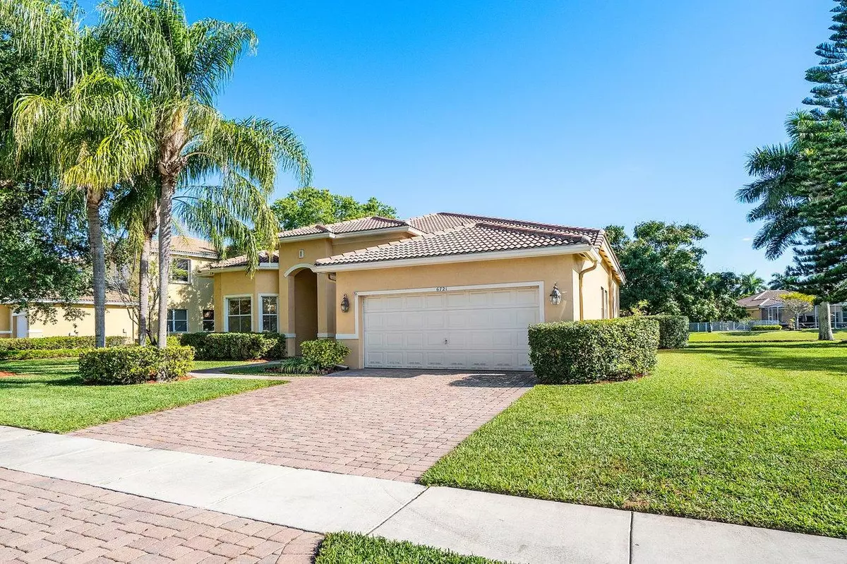 Lake Worth, FL 33467,6721 Finamore CIR