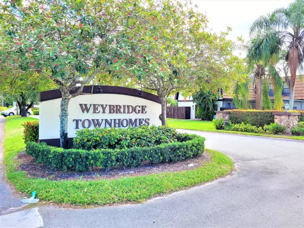 Royal Palm Beach, FL 33411,117 Weybridge CIR A