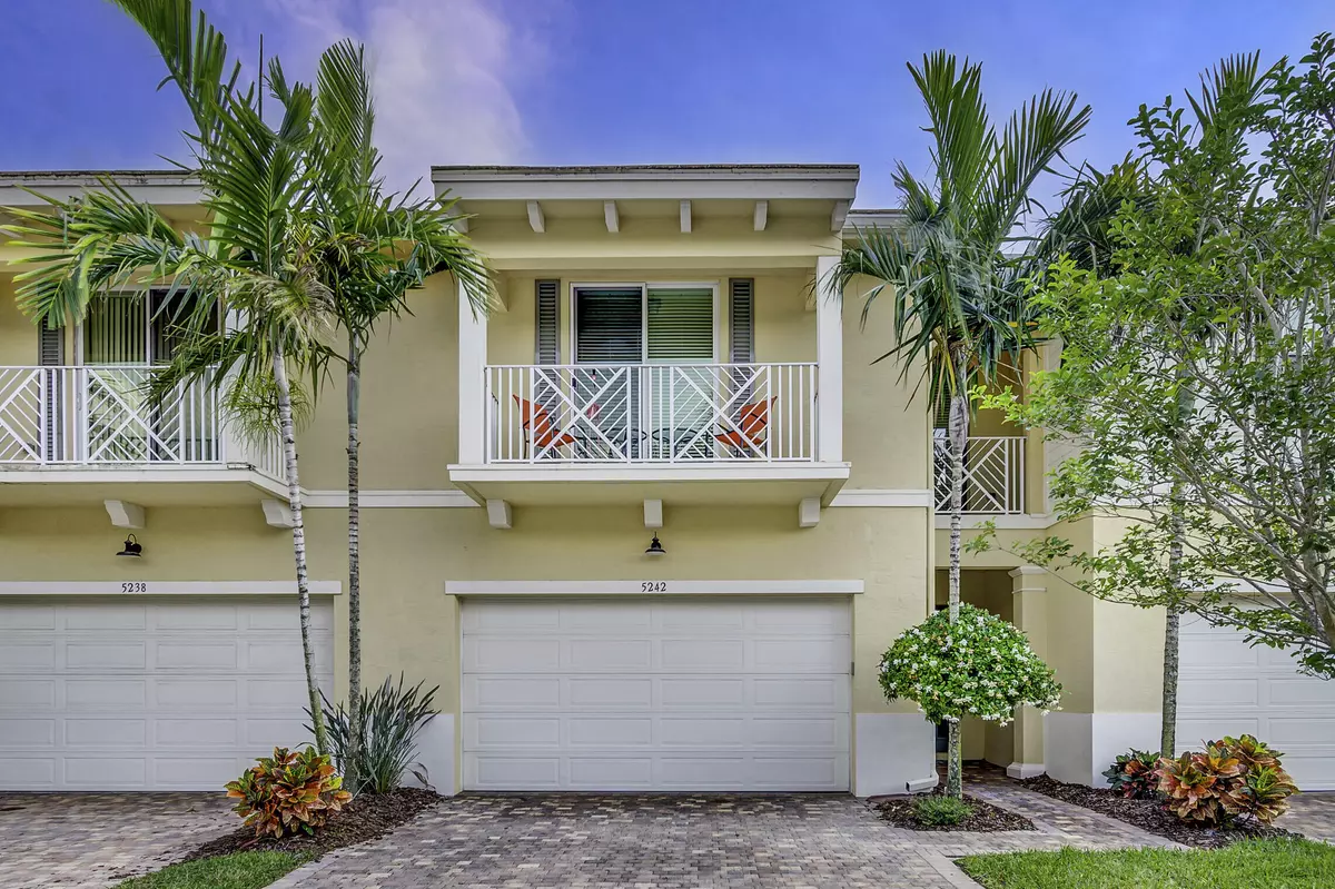 Palm Beach Gardens, FL 33418,5242 Cambridge CT