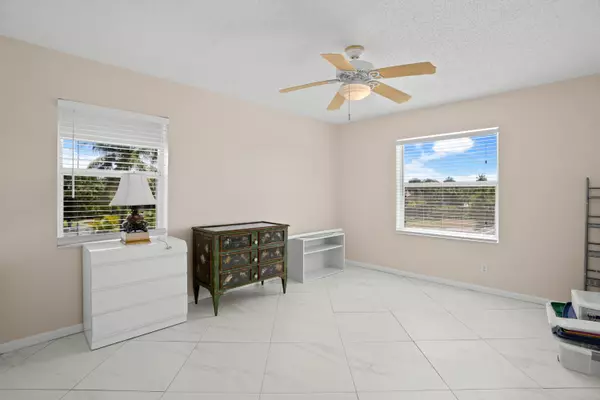 Boca Raton, FL 33498,18335 Coral Isles DR