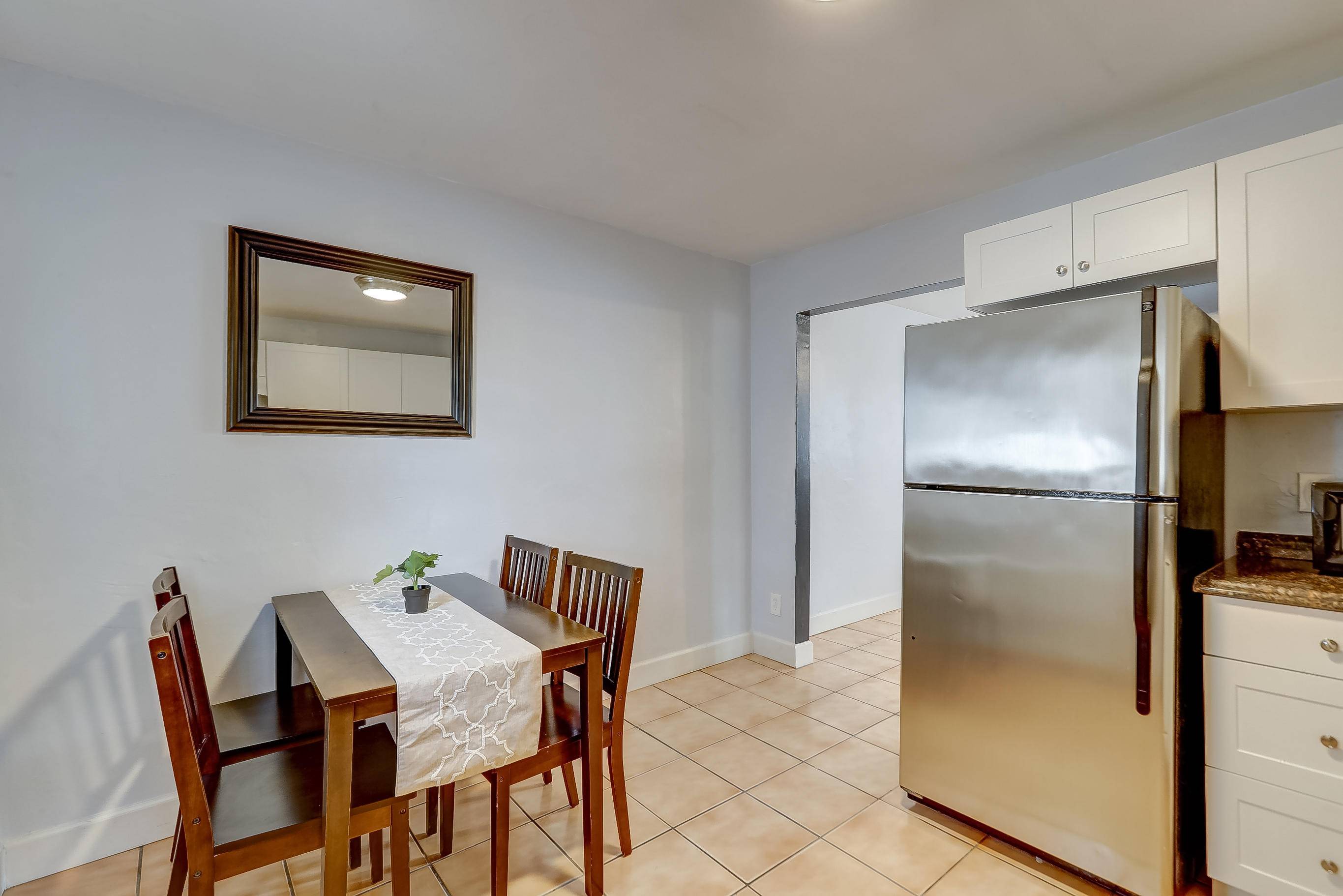 Dania Beach, FL 33004,809 Phippen RD 1-2
