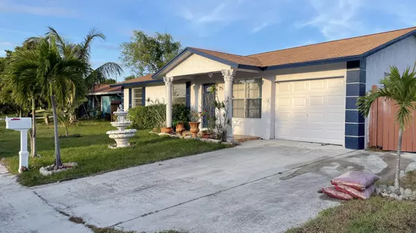 Lake Worth, FL 33460,1402 Richard LN