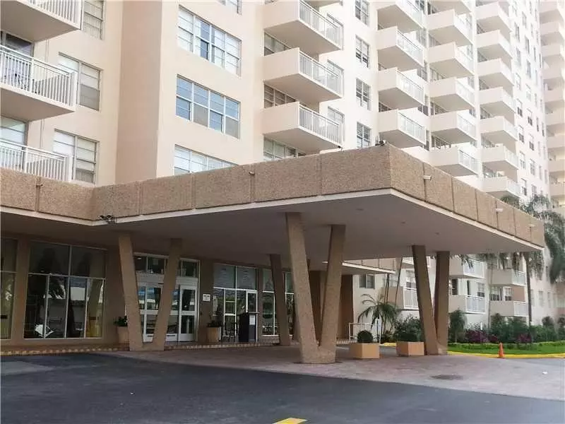 Sunny Isles Beach, FL 33160,250 174th ST 1112