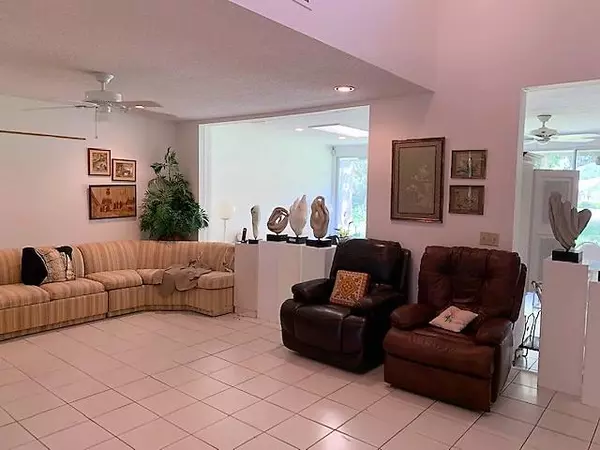 Boynton Beach, FL 33436,73 Cambridge LN