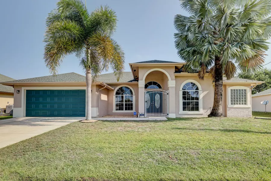 5462 NW Model CT, Port Saint Lucie, FL 34986