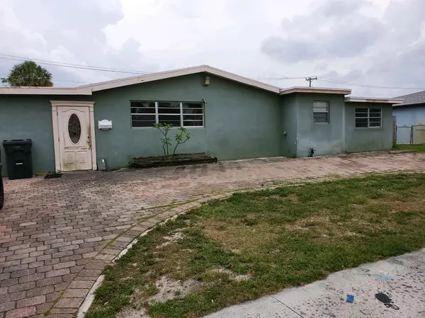 2626 Palm RD, West Palm Beach, FL 33406