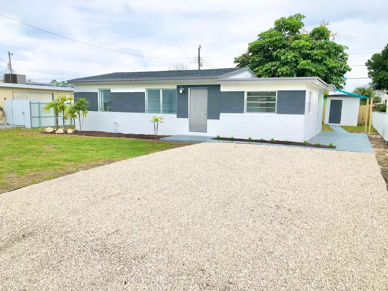 3021 Scanlan AVE, Lake Worth, FL 33461