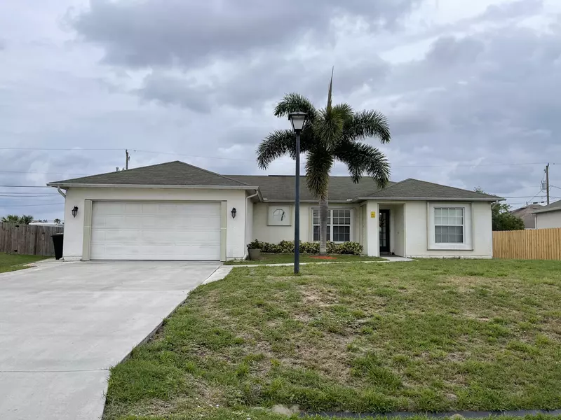 325 SW Hollyhock DR, Port Saint Lucie, FL 34953