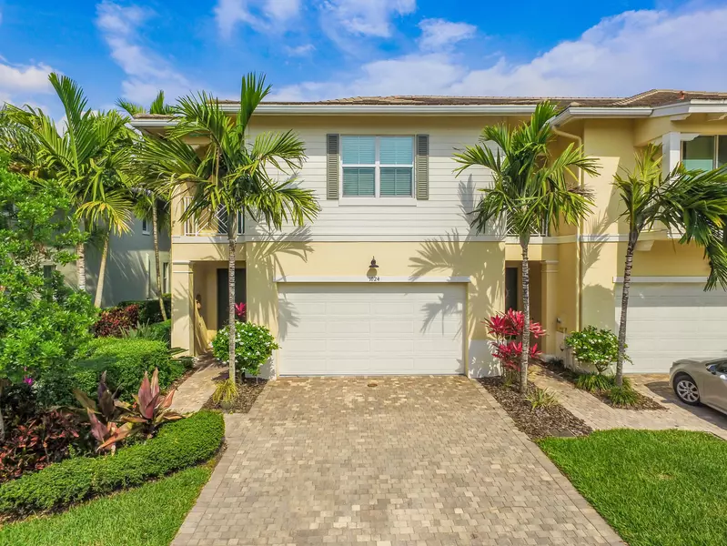 1024 Piccadilly ST, Palm Beach Gardens, FL 33418