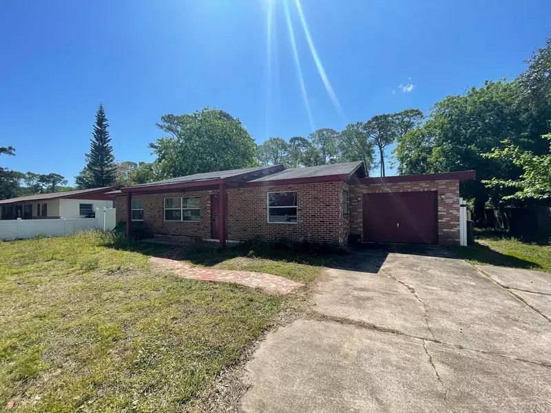 553 Peacock RD, Holly Hill, FL 32117