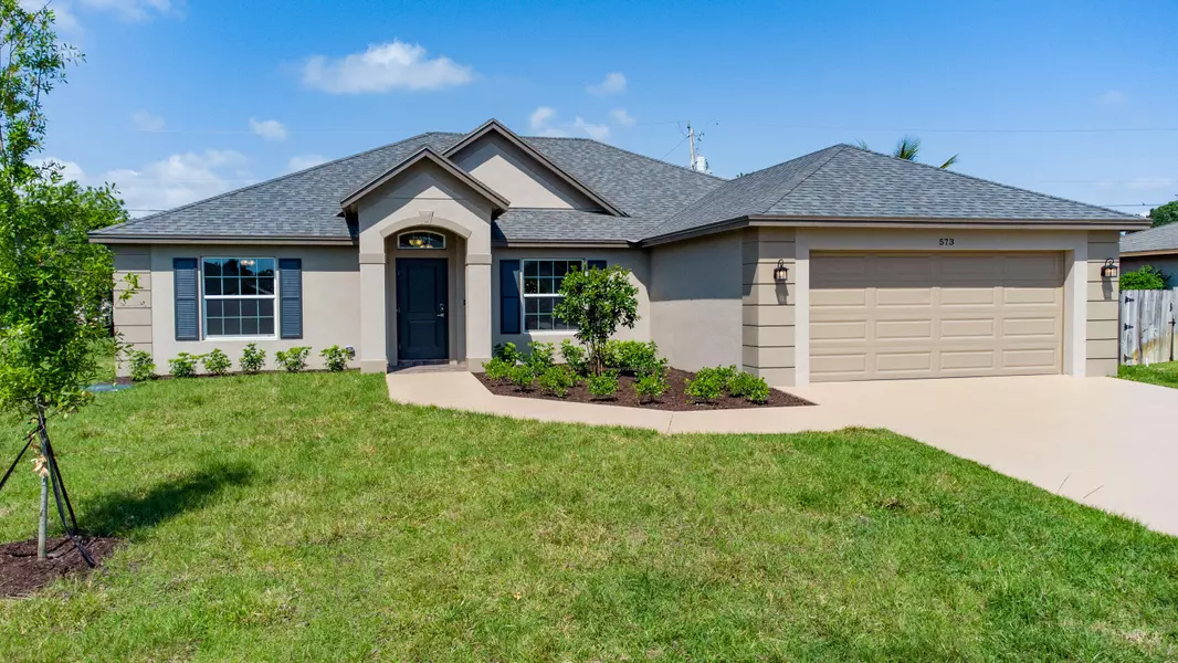 573 SW Nagle PL, Port Saint Lucie, FL 34953