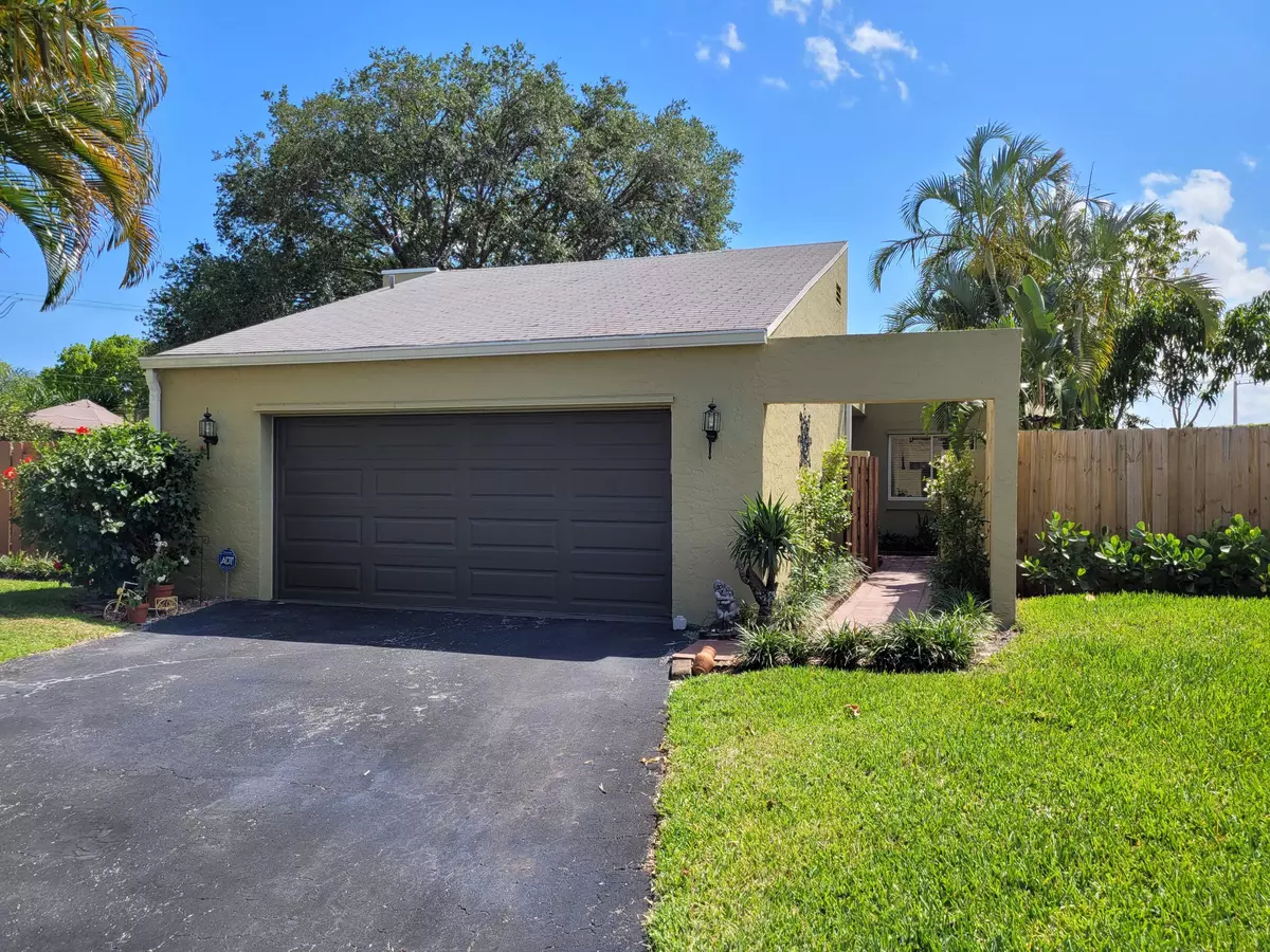 Delray Beach, FL 33445,796 NW 22nd CT