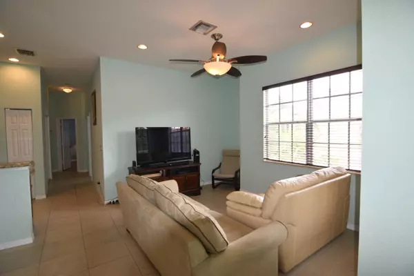 Palm Beach Gardens, FL 33418,4851 Bonsai CIR 213