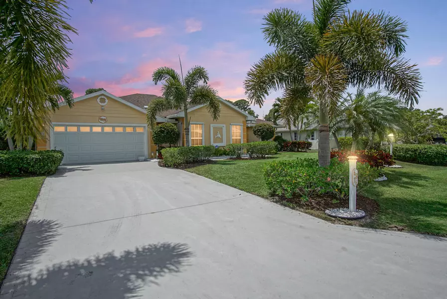 6876 Bronte CIR, Port Saint Lucie, FL 34952