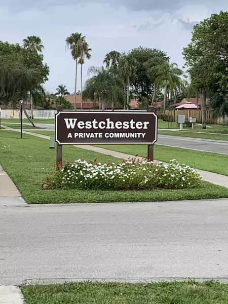 4407 Woodstock DR D, West Palm Beach, FL 33409