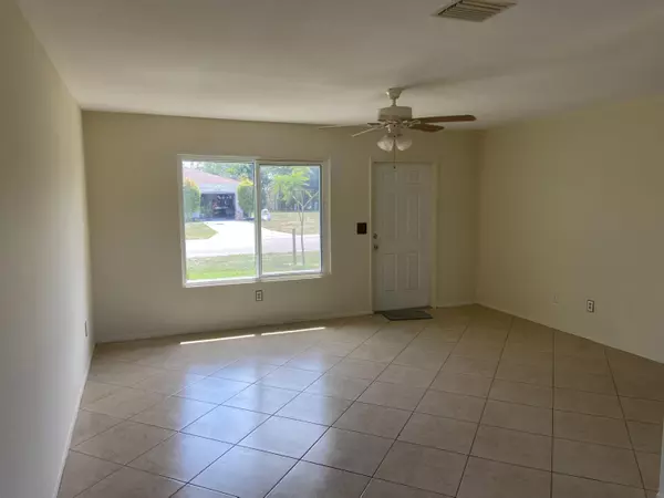 Port Saint Lucie, FL 34953,1741 SE Burgundy LN