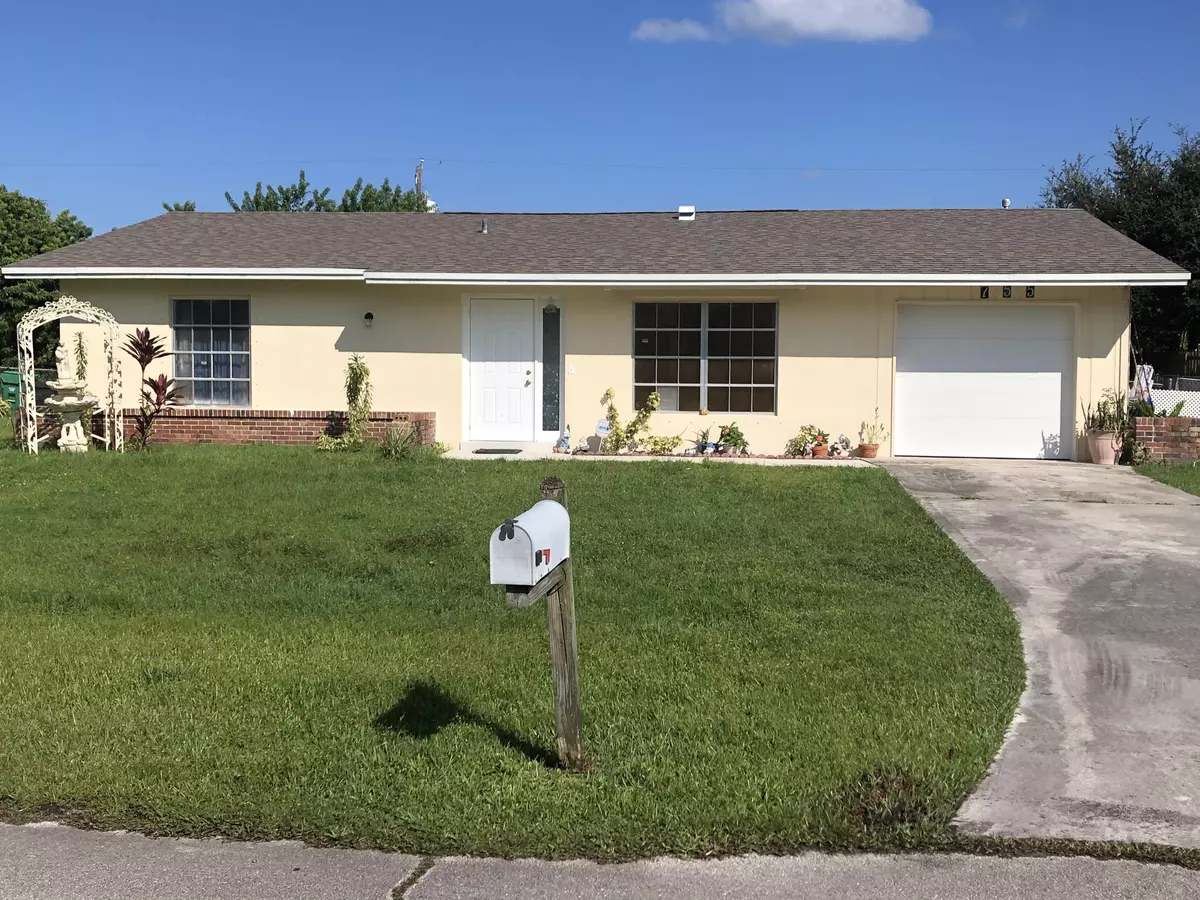 Port Saint Lucie, FL 34983,755 SW Broadview ST