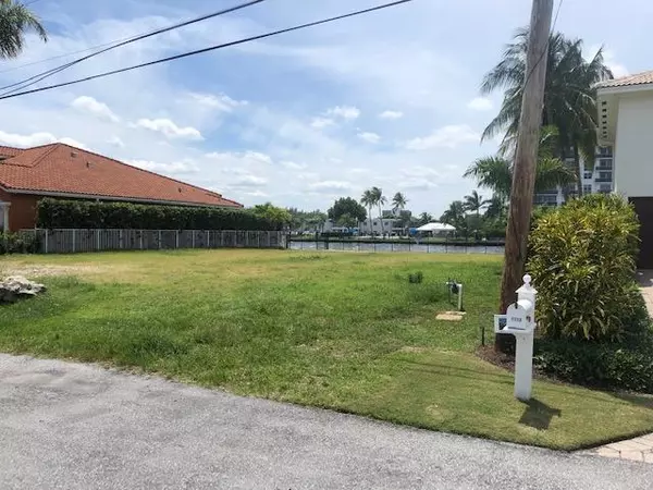 Lauderdale By The Sea, FL 33062,1725 N Blue Water Ter TER