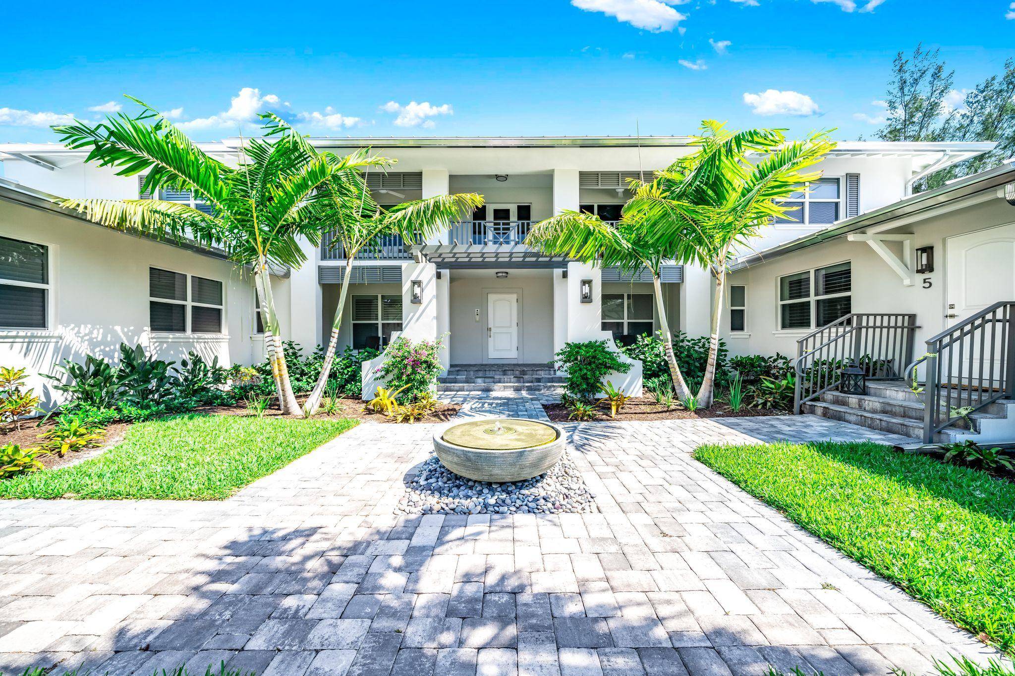 Delray Beach, FL 33483,1025 Casuarina RD 4