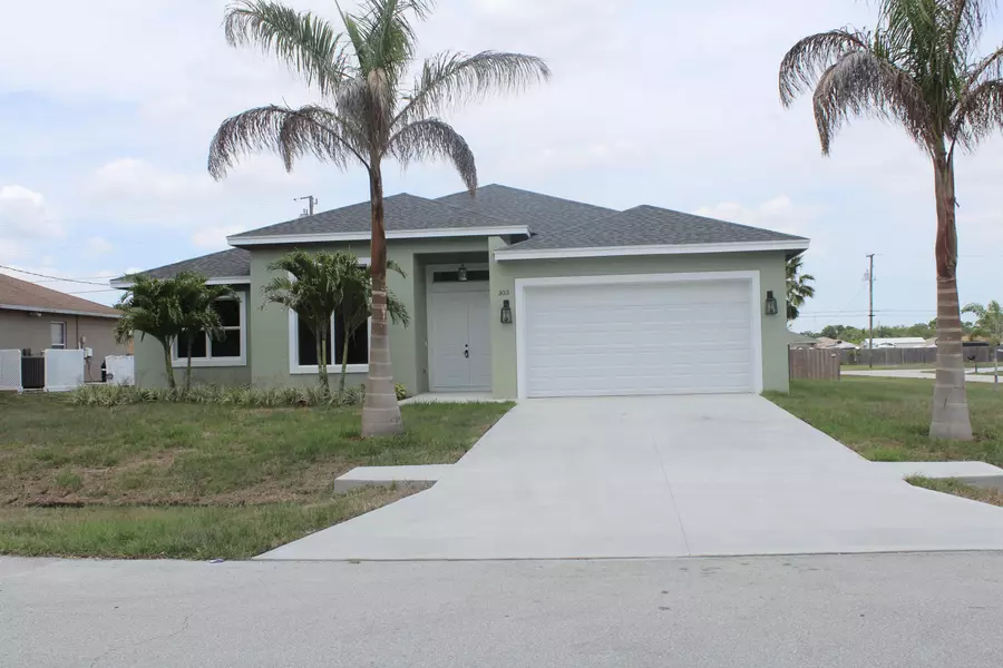 303 SW Dustin AVE, Port Saint Lucie, FL 34953