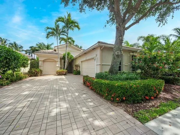 76 Laguna DR, Palm Beach Gardens, FL 33418