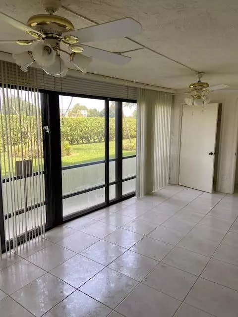 Boca Raton, FL 33428,9165 SW 14th ST 1107