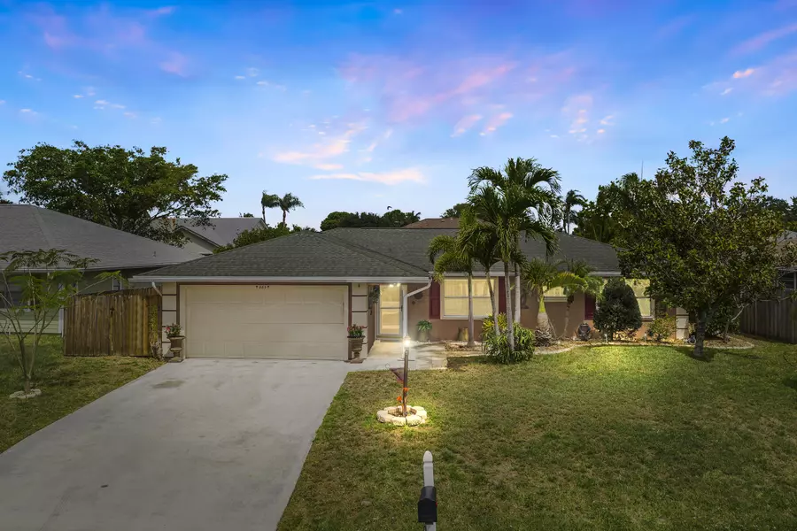 885 NE Vanda Terrado, Jensen Beach, FL 34957